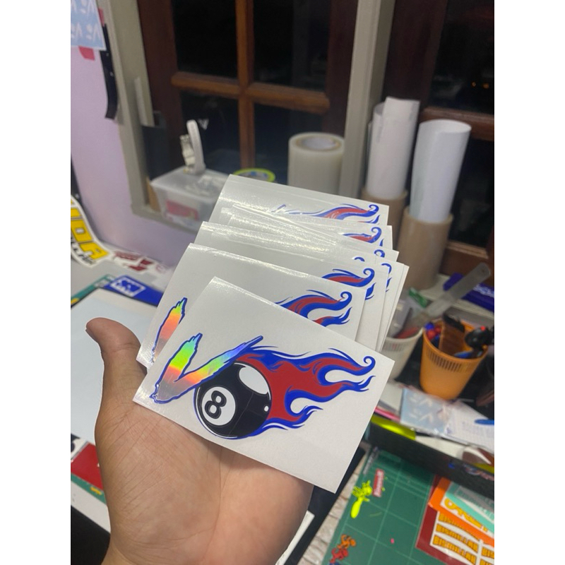 สติ๊กเกอร์ V8 Ball Reflection MRO