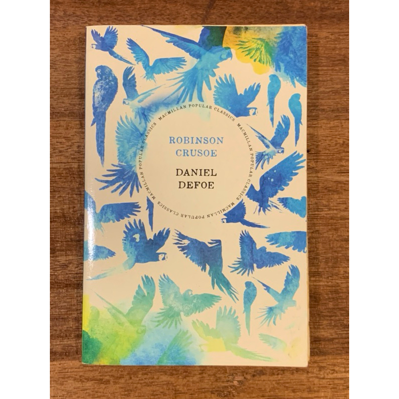 หนังสือ Robinson Crusoe โดย Daniel Defoe