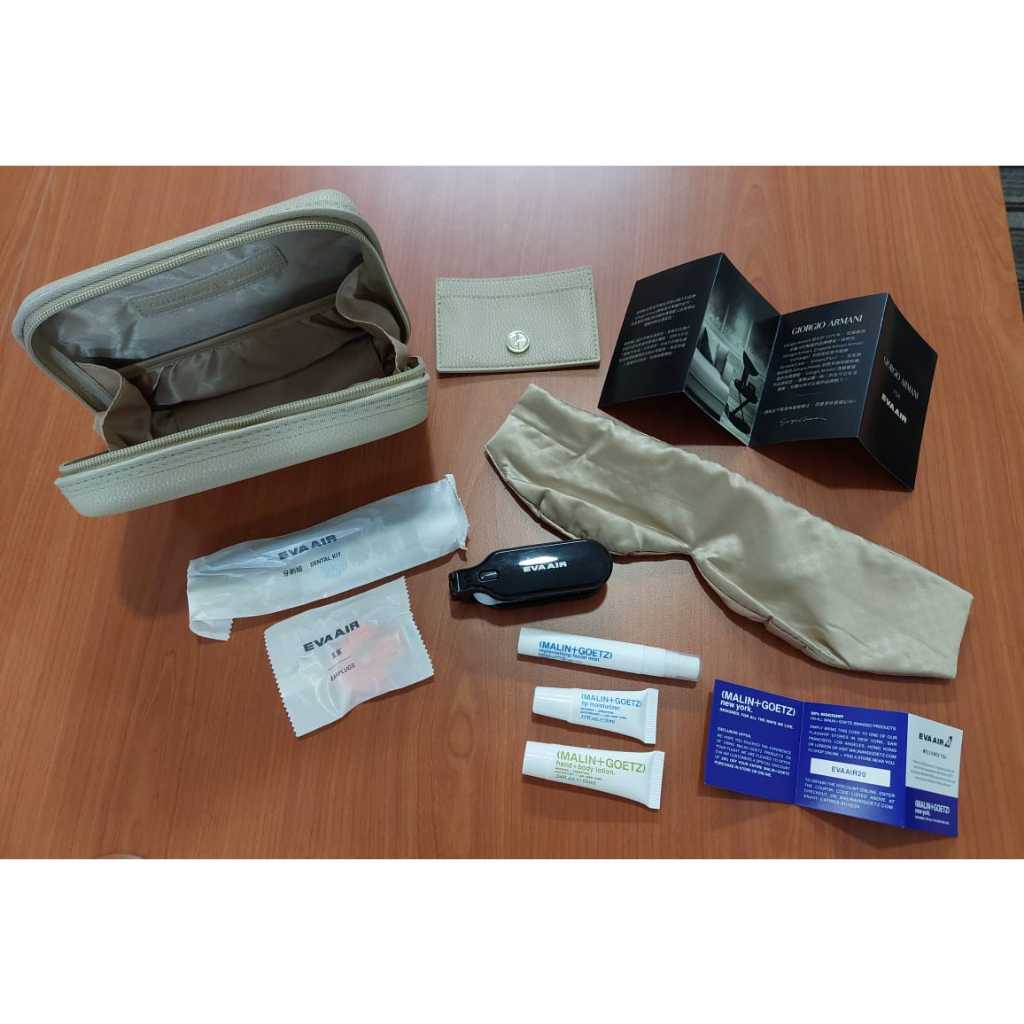 ใหม่เอี่ยม!!! Eva Air Business Class Amenity Kit พร้อม Giorgio Armani และ Malin+Goetz Jan 2024