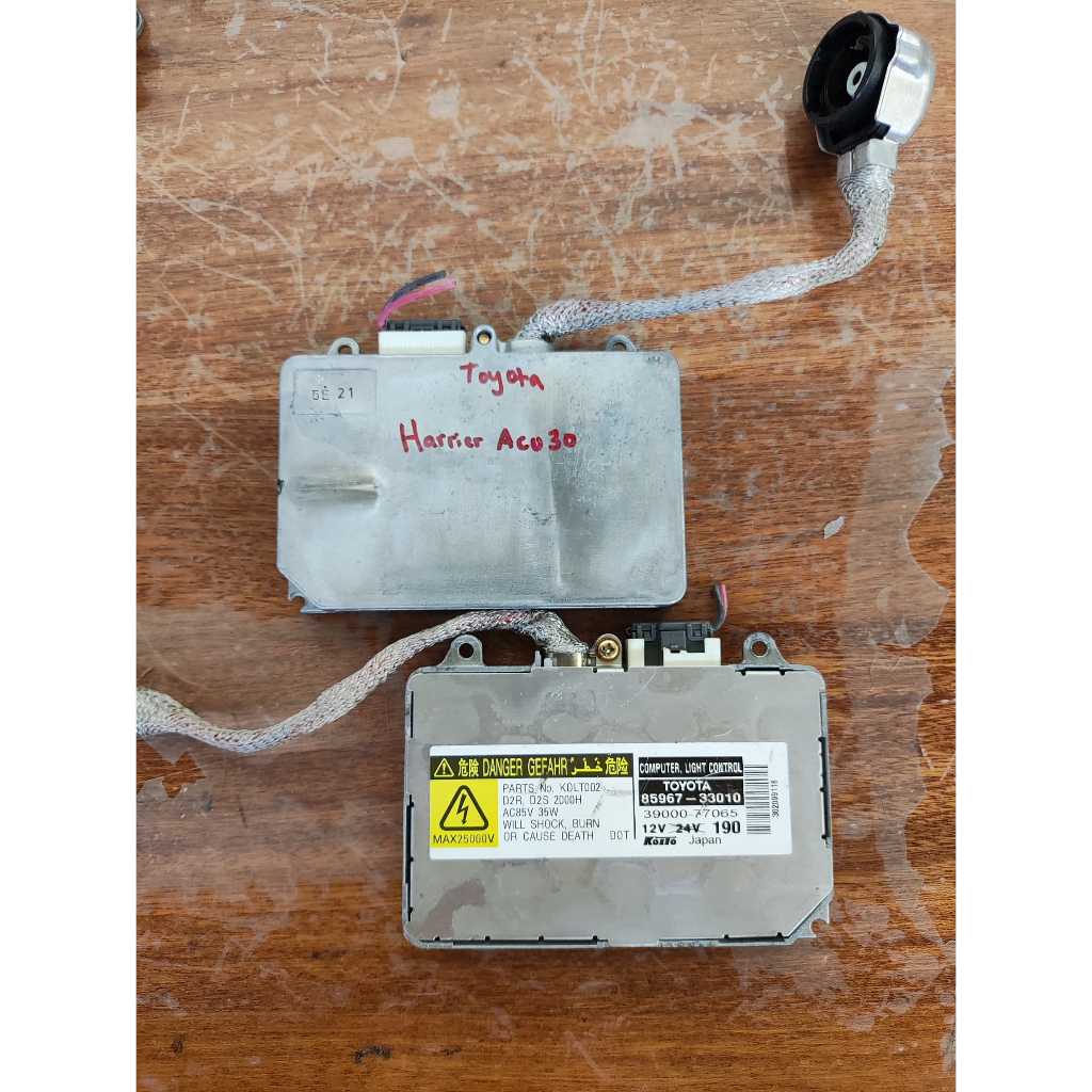บัลลาสต์ Toyota Harrier ACU30 HID