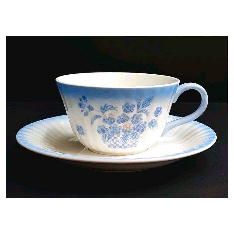 Noritake Vineyard 8752 Craftone Cup & Saucer