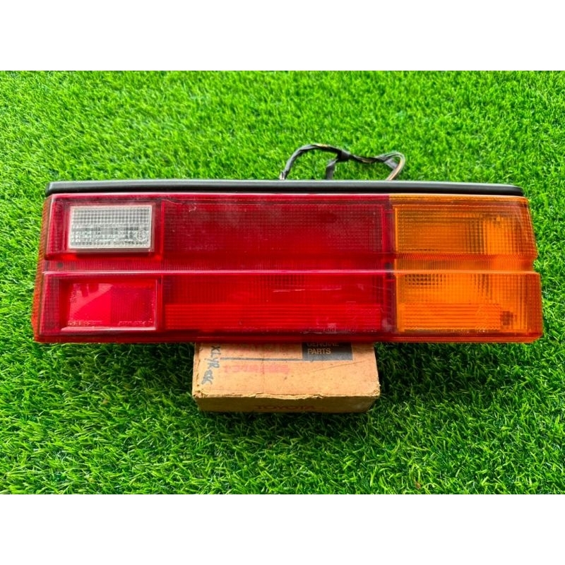TOYOTA COROLLA TE71 LIFTBACK โคมไฟหาง