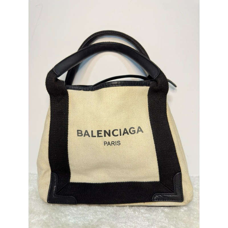 ผ้าใบ Balenciaga cabas