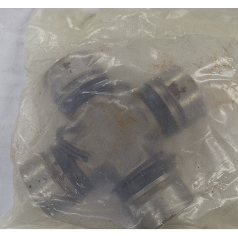 TOYOTA COROLLA KE10, KE20, KE30, KE70, KP40, KP45 UNIVERSAL JOINT (KYT-20)