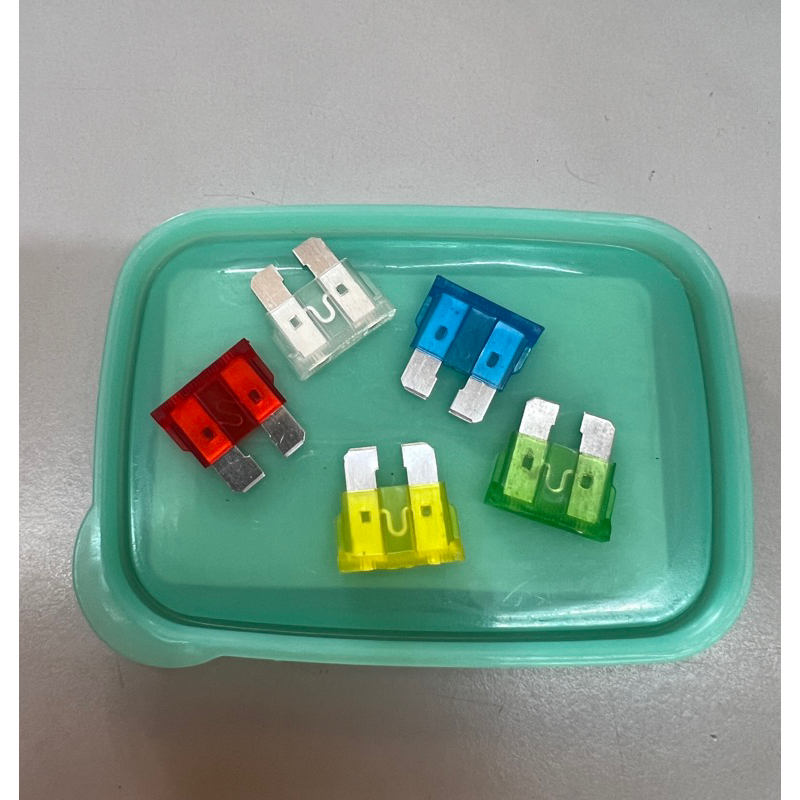 (1BIJI) MOTORCYCLE/CAR FUSE PLUG IN 10A/15A/20A/25A/30A FUSE Y15/Y16/FZ150 FUSE