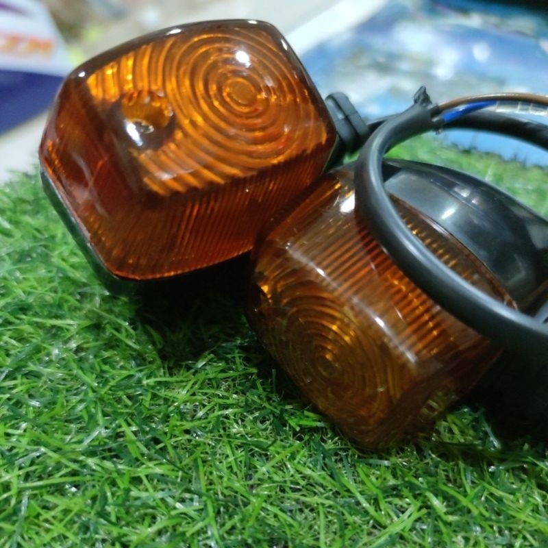 สัญญาณ bolakang dari colour MCM koito .