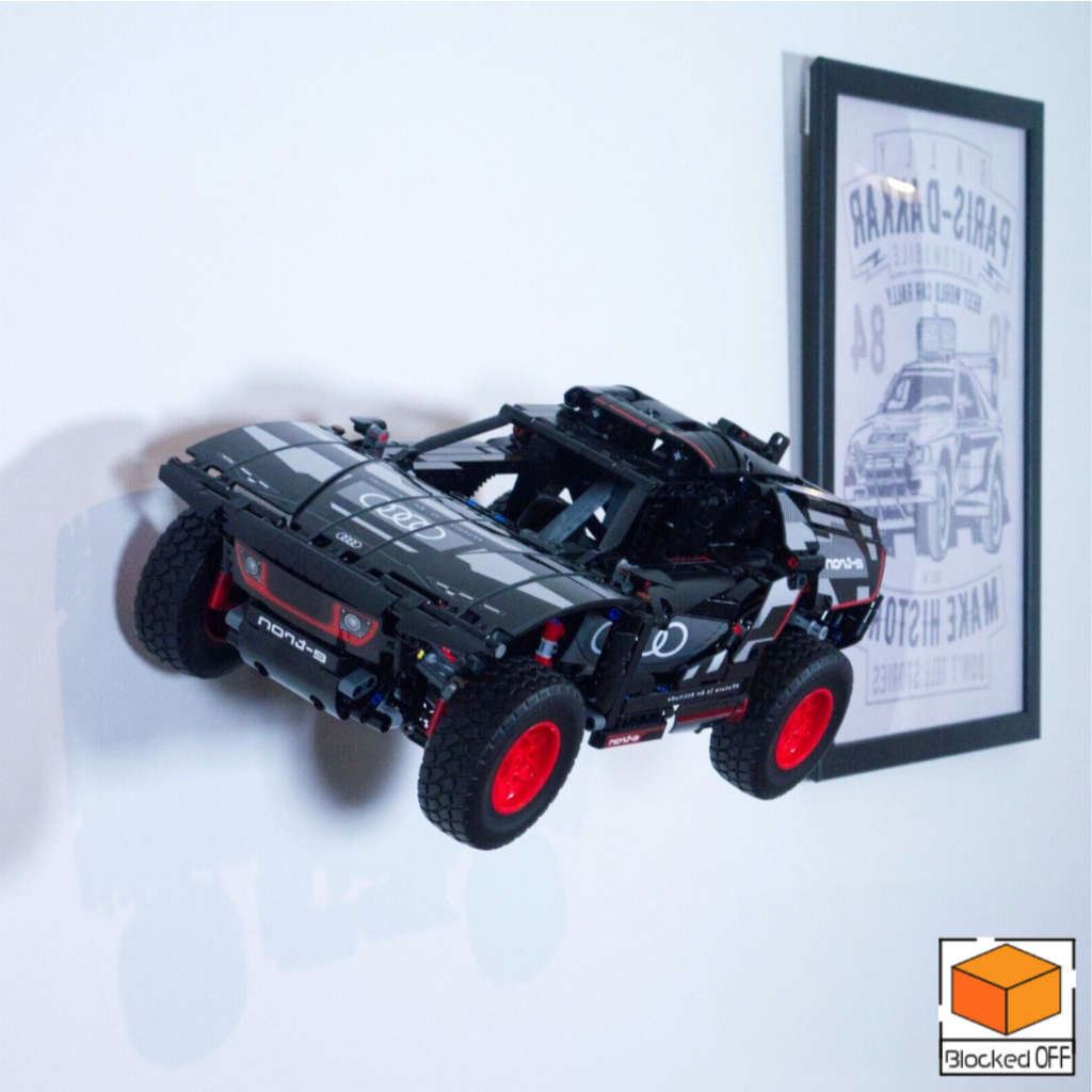ติดผนังสําหรับ Lego Technic AUDI RS Q E-TRON (42160) (2 in 1)