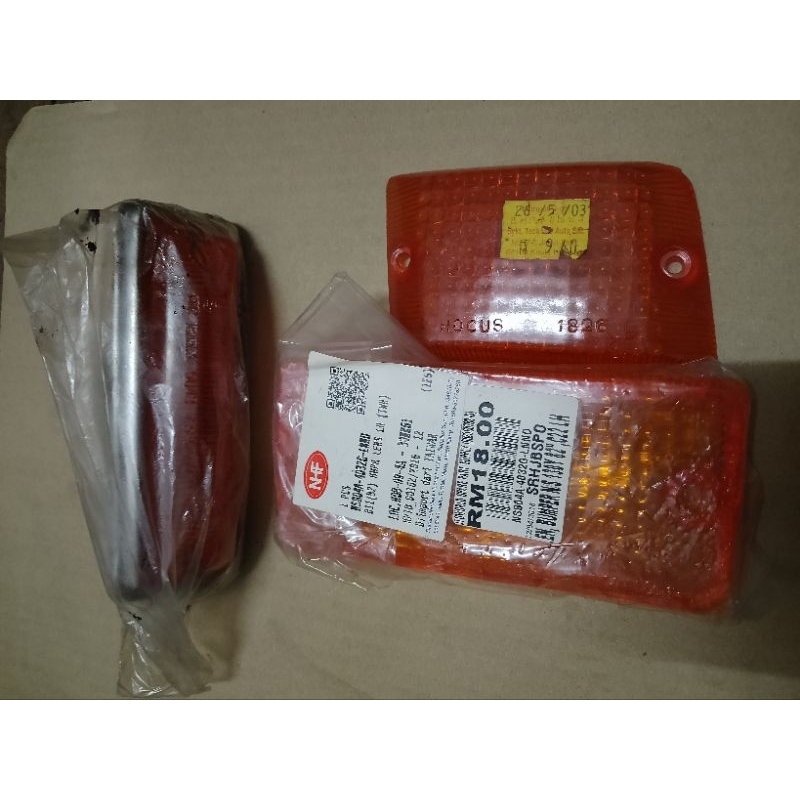 MITSUBISHI 
B11(82) BMPR LENS LH (TWK)

MSB04A-4032G-LNND