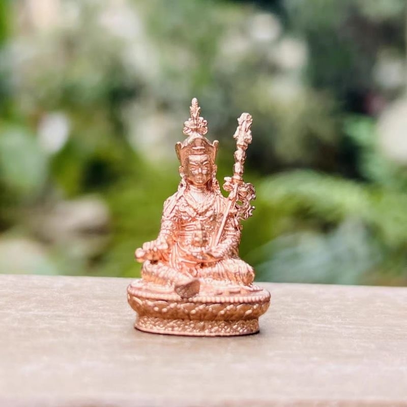 ((พึ่งพิมพ์ศักดิ์สิทธิ์นอก)/Guru Rinpoche พร้อมรูปปั้นผม Guru Rinpoche ที่ซ่อนอยู่ (รุ่นกระเป๋าสูง 3