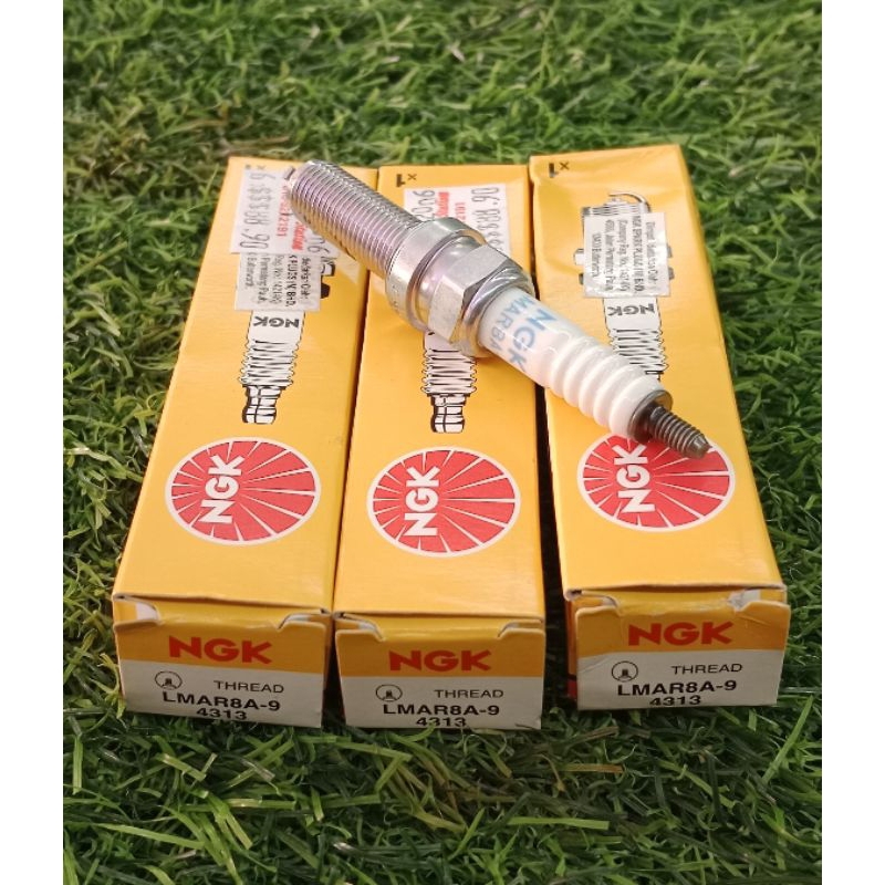 หัวเทียน NGK LMAR8A-9