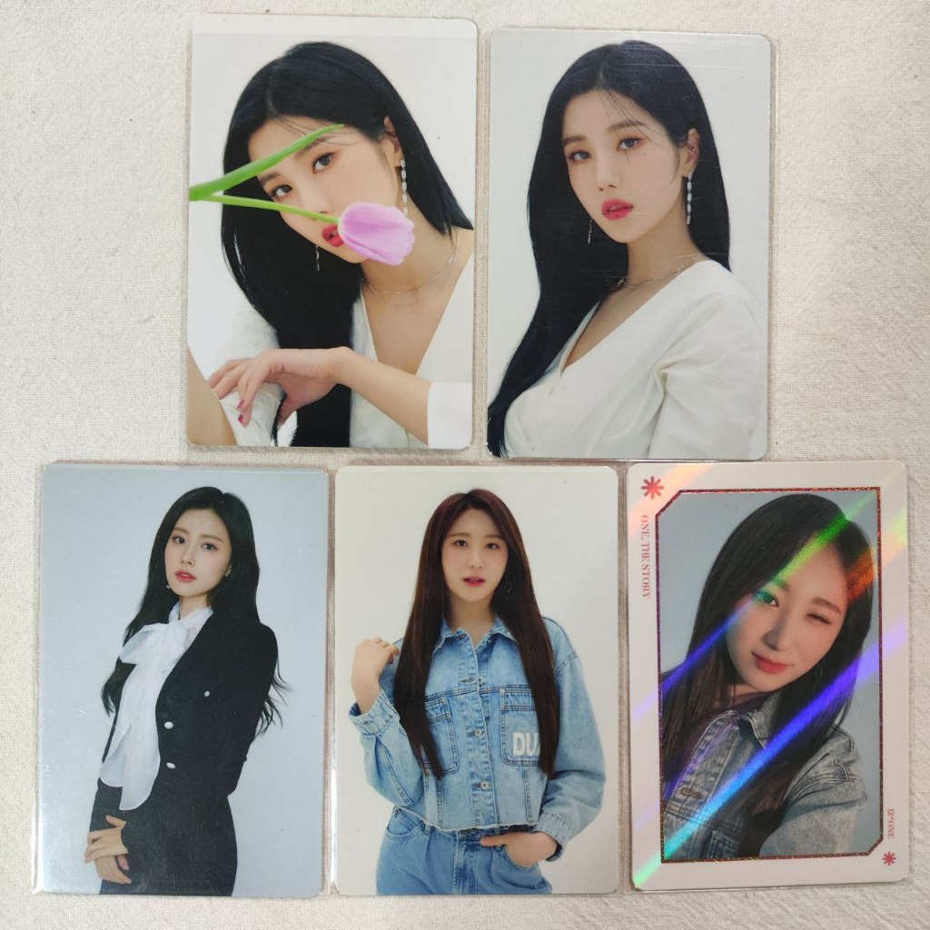 IZ*ONE IZONE โฟโต้การ์ดเรื่องหนึ่งอัน