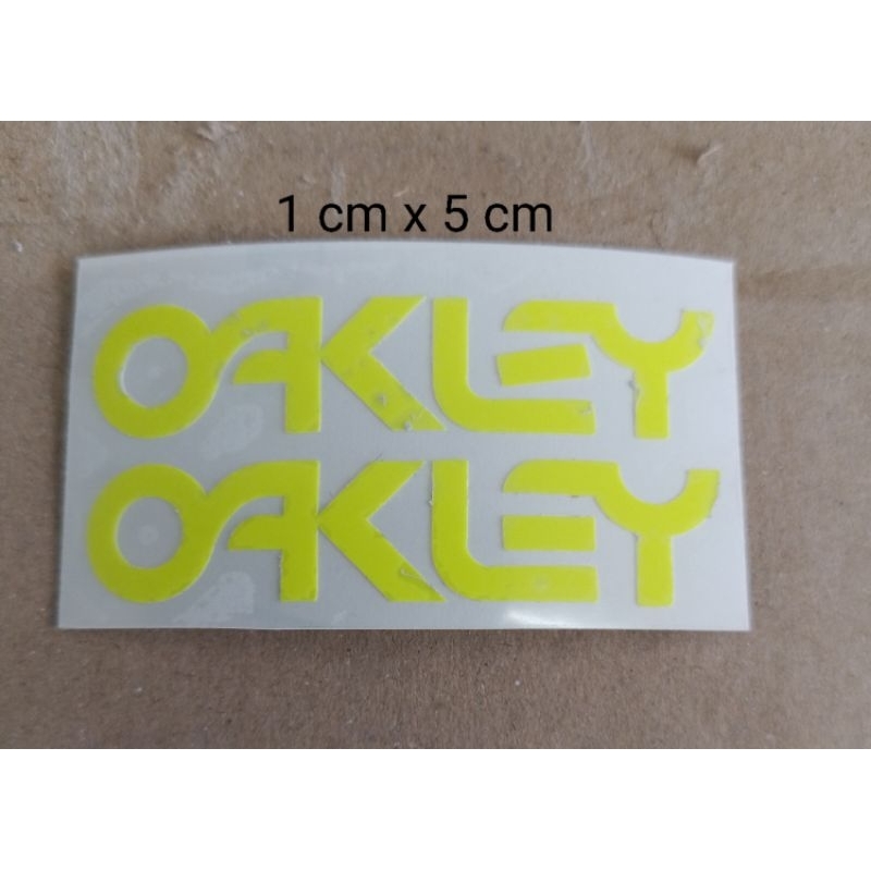 Seticker potong kuning follosen okley