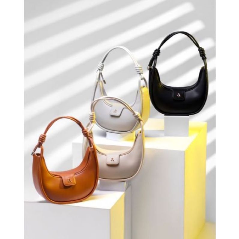 ARIANI LUNA BAG*****