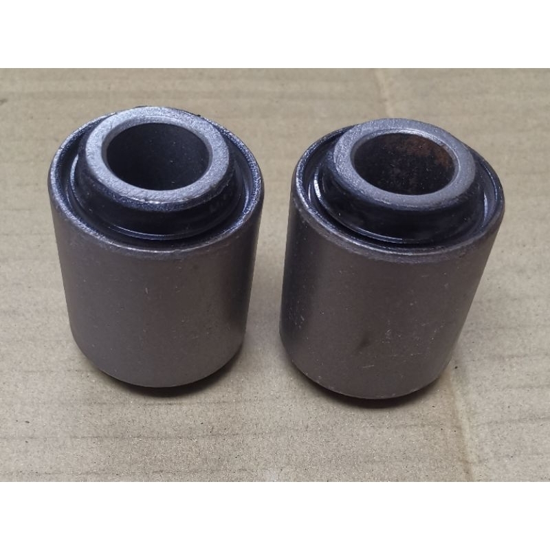 LAND CRUISER HZJ80 LOWER ARM BUSH /(48706-60040)-2 ชิ้น