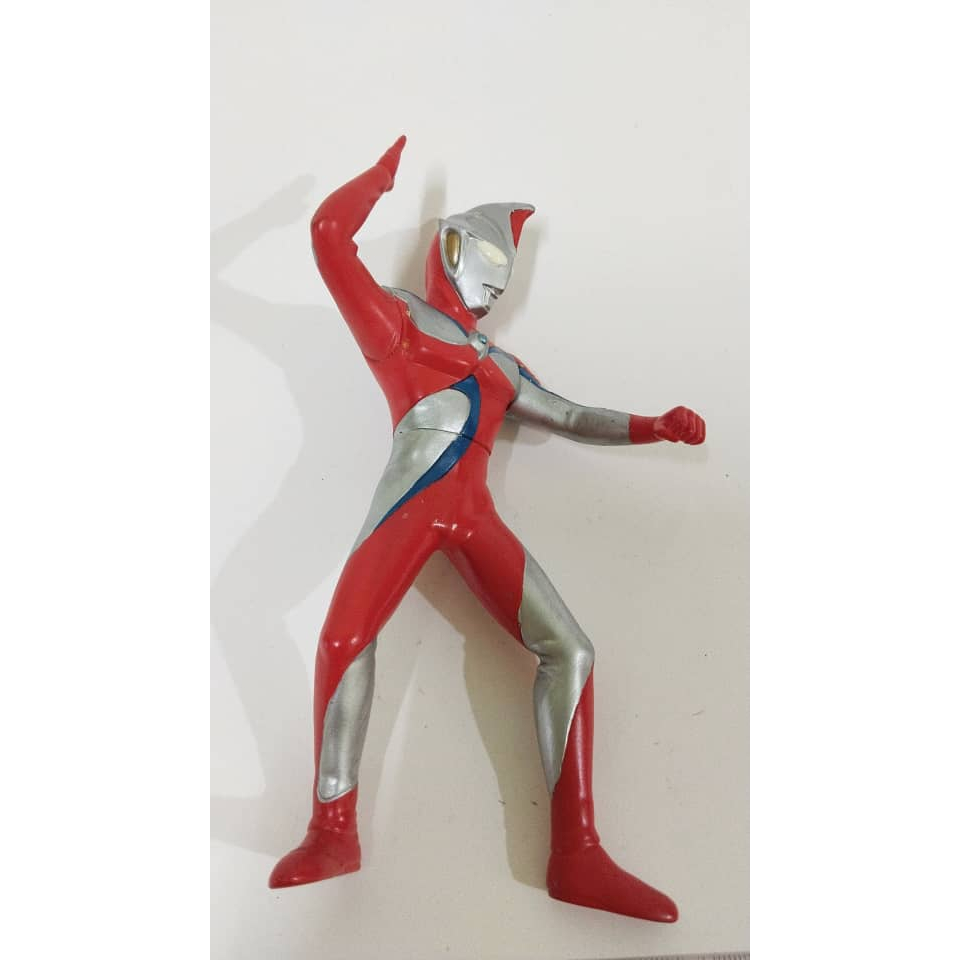 Bandai Tokusatsu Ultraman HG Gashapon Figure P27 Ultraman Cosmos Corona Mode