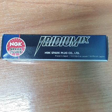 CR8EHIX-9 หัวเทียน NGK