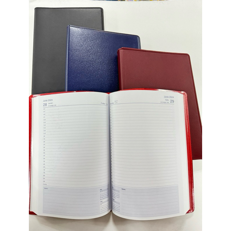 Handy Diary 2026. 1 วัน 1 หน้า Weekdays & 2 วัน 1 หน้า Weekend Diary ปี 2026