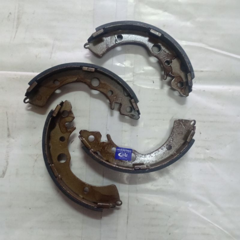 รองเท้าเบรก HONDA CIVIC SN4 (K5527) 4 ชิ้น 1 ชุด