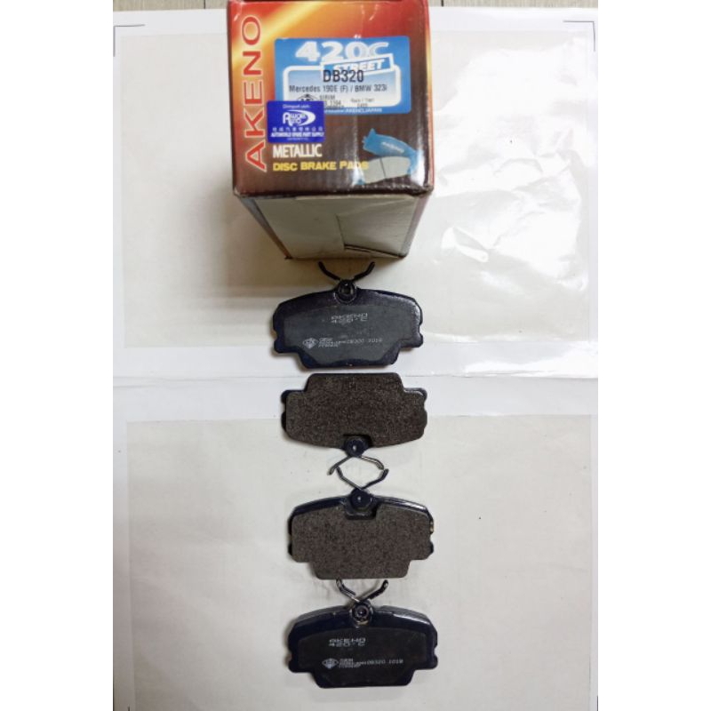 MERCEDES BENZ 190E/BMW 323 ผ้าเบรกหน้า (DB-320)-1 ชุด