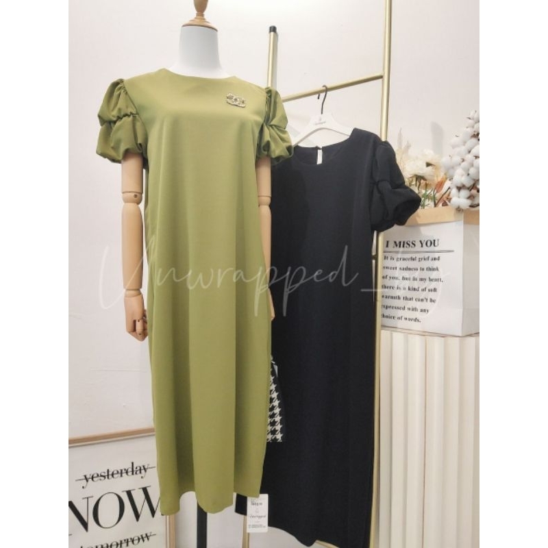 ชุดเดรสแขนพัฟ I 2218 B34