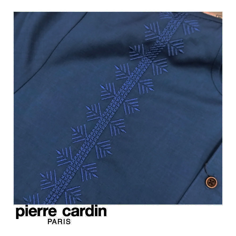 Pierre Cardin เสื้อเชิ้ตแขนสั้น ปักลาย สีฟ้า สําหรับผู้ชาย W4105B-11448