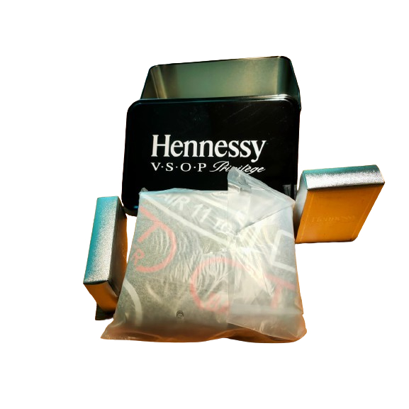 HENNESSY BANKER PLAYER ชุดการ์ดและเสื่อ