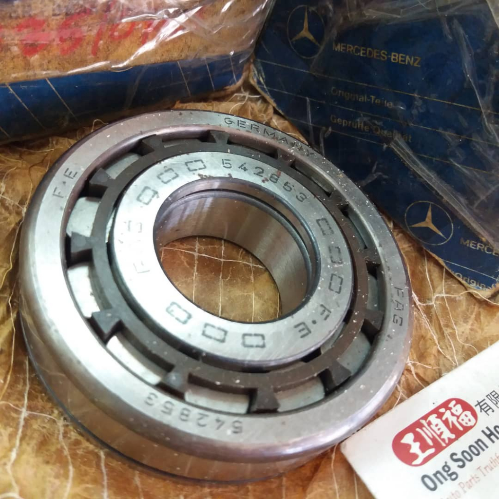 แบริ่ง เมอร์เซเดส 309 542853 30x72x19 004 981 2801 NJ306n เพลากระบอก 5 สปีด