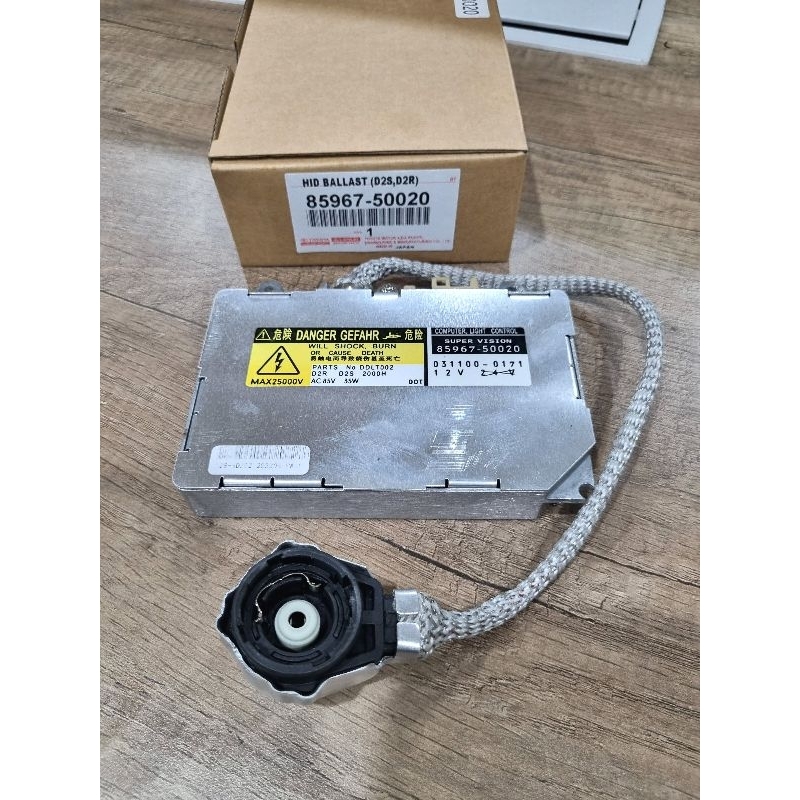ของแท้ 100% GENIUNE TOYOTA ESTIMA ACR30,LEXUS OLD MODEL HEAD LIGHT BALLAST (D2S,D2R)