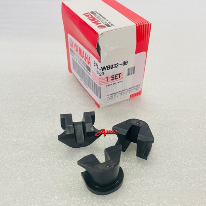 XMAX X MAX250 SLIDER (1SET=3PC) PULLY U CLIP (ORIGINAL100%YAMAHA) B74-WB032-00