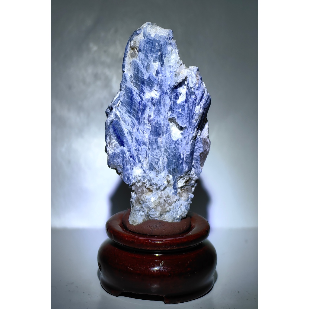 คริสตัลธรรมชาติ Kyanite (80g-163g) หินดิบพร้อมฐานคริสตัลธรรมชาติ