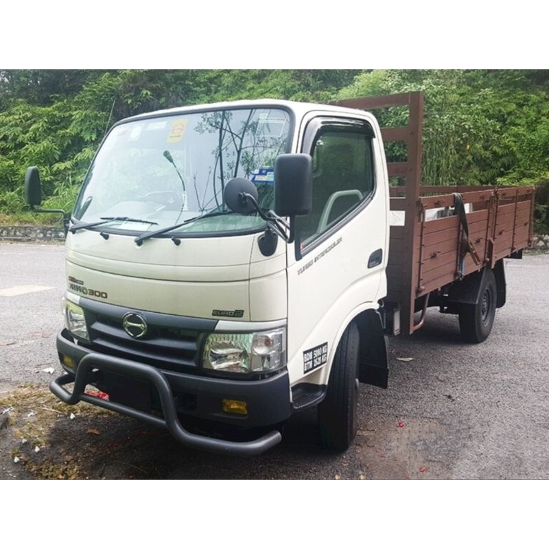 FZ Hino Dutro 300 WU302 สัญลักษณ์หน้า / โลโก้