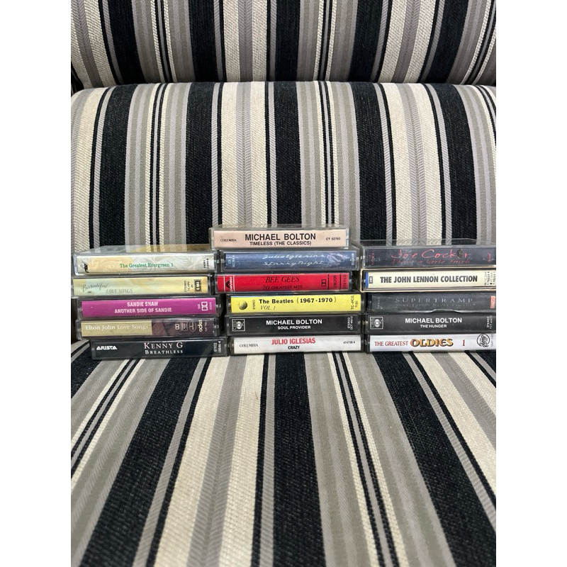 Pre Loved Cassettes Greatest Hits จาก 70s-90s English Hits Collection