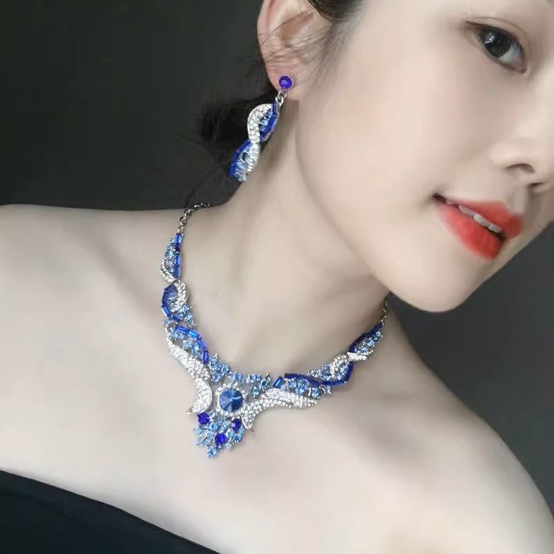 Stylish Dignified Korean Design Diamond Blue Wedding Party Necklace & Earing Set