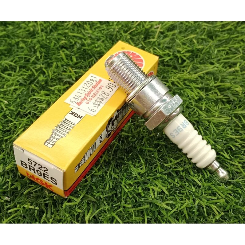 หัวเทียน NGK BR9ES**