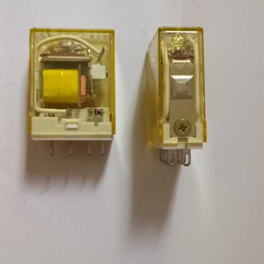 IDEC RY2S-L-110VAC RELAY 8 PIN LED TYPE