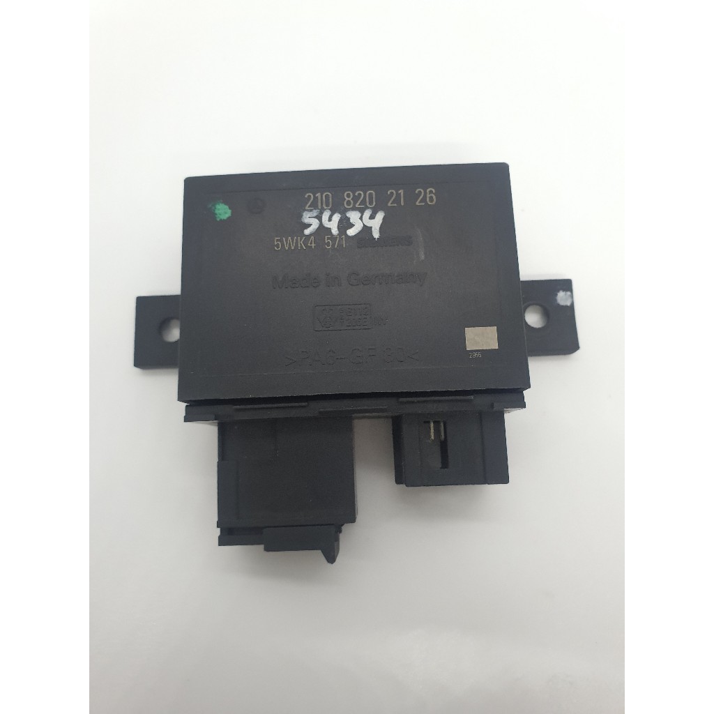 [มือสอง] Mercedes IFZ Remote Central Locking Control Unit ECU W210 W140 W210 2108202126 0D53J