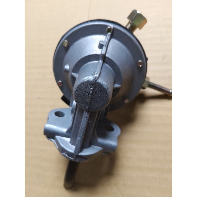 DATSUN 720(J15,J16) FUEL PUMP(DW-204)