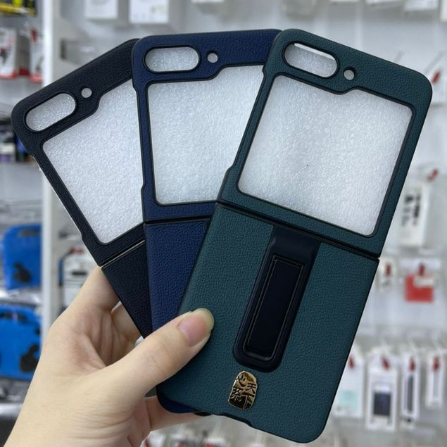 เคส Samsung Z Flip 5 / พร้อมขาตั้ง / ใหม่เอี่ยม / / Plantronics