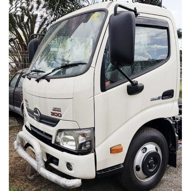FZ Hino Dutro 300 XZU600 XZU620 ฝาครอบไฟท้าย