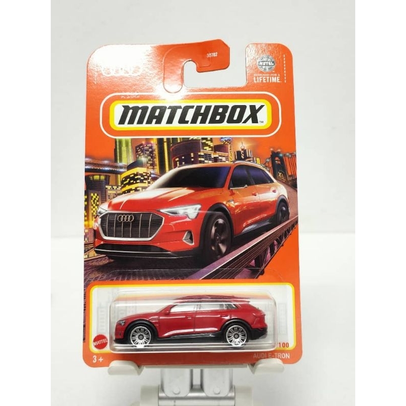 Matchbox Audi E-Tron - สีแดง