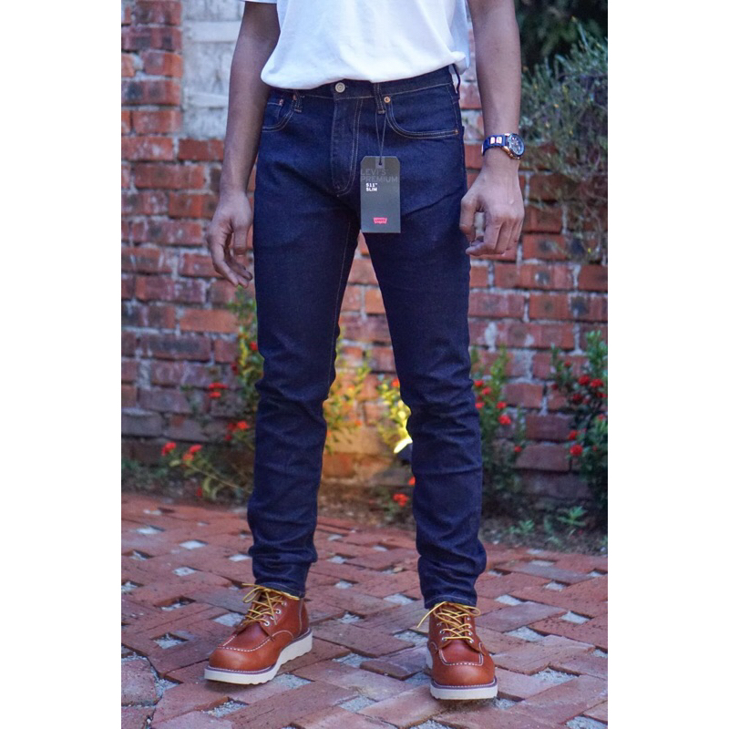 511 SLIM FIT (A2302)