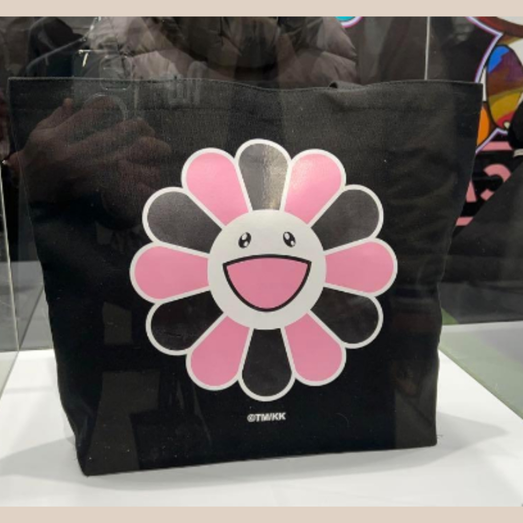 Tote Beg with BlackPink Takashi Murakami 粉 X เมล็ดฝรั่งเศสฝรั่งเศสฝรั่งเศส 款手提袋 สินค้าแท้ KPOP Jenni