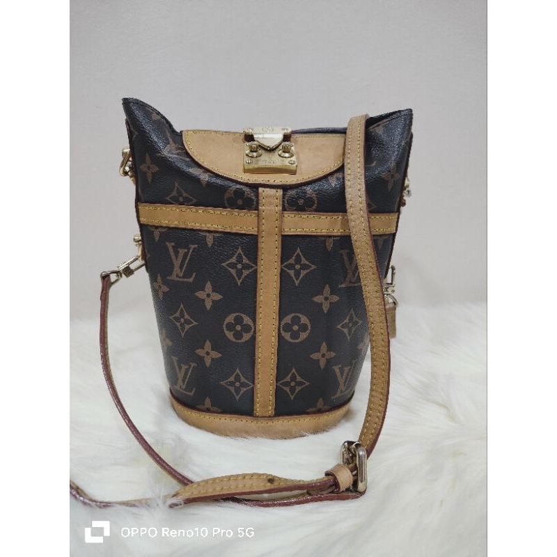 Lv duffle bucket bag