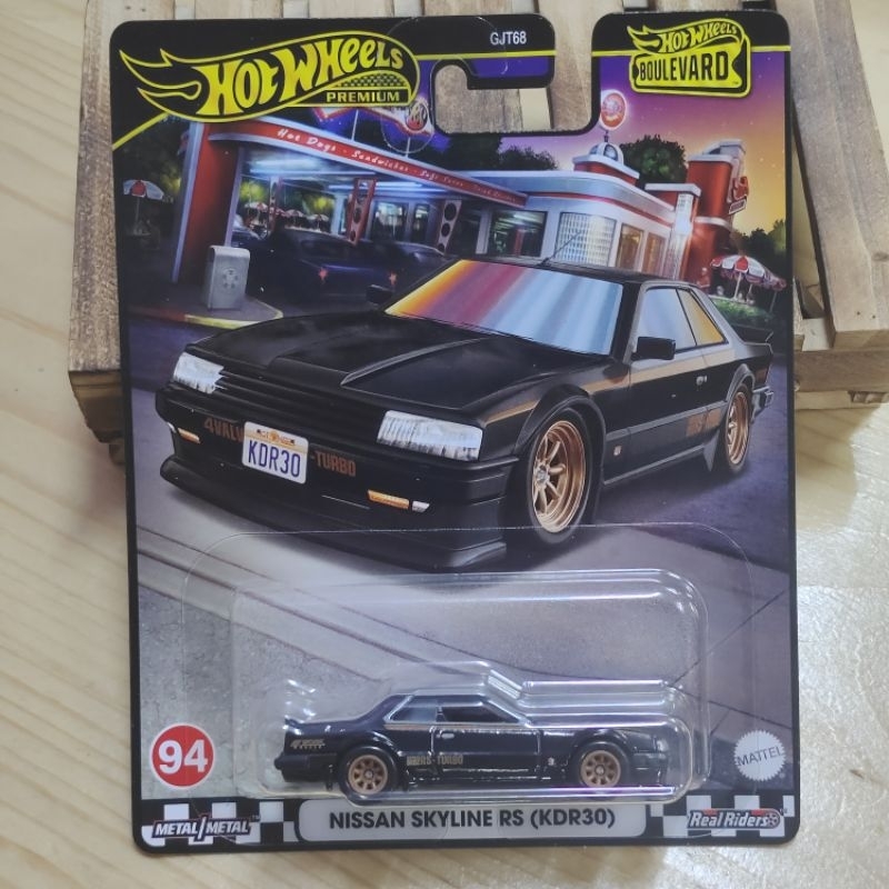 HOT WHEELS PREMIUM NISSAN SKYLINE RS KDR30 R30 BOULEVARD