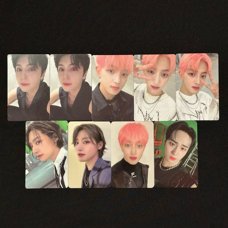 การ์ดรูปถ่ายอย่างเป็นทางการของ GOLDEN CHILD AURA