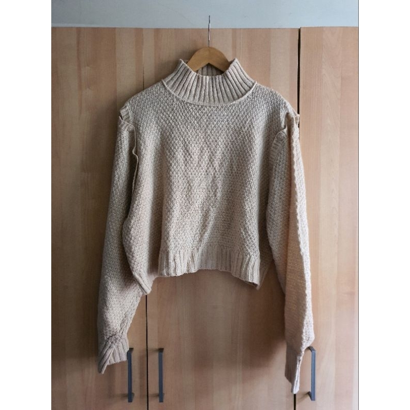 Preloved 2-in-1 WEEGO Japan Balloon Long Sleeve Cream SM size