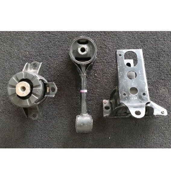PERODUA MYVI / PASSO 1.3CC AUTO ENGINE MOUNTING GEARBOX ใช้จากประเทศญี่ปุ่น