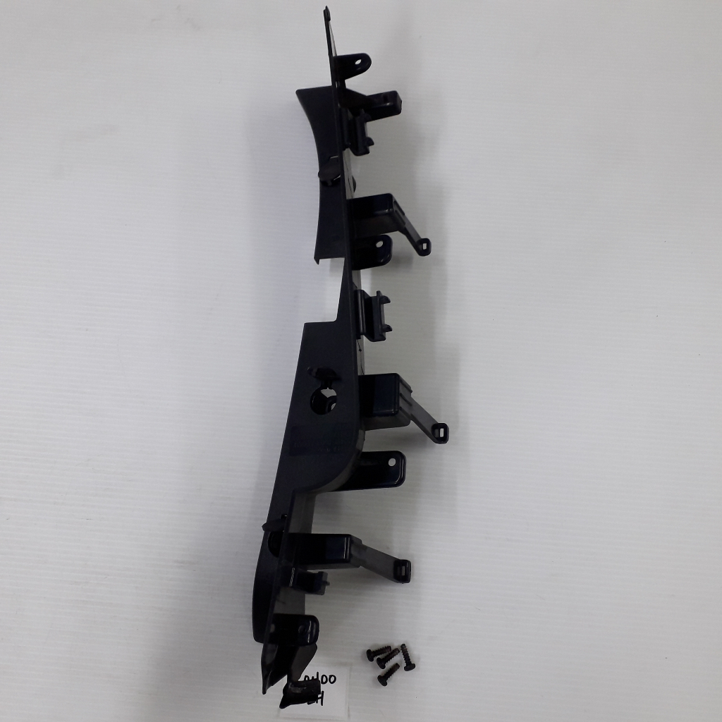 (RONDO-LH) (มือสอง) (สําหรับซ้าย) ไฟท้ายด้านหลัง Garnish Cover สําหรับ Kia Rondo 2009-2012