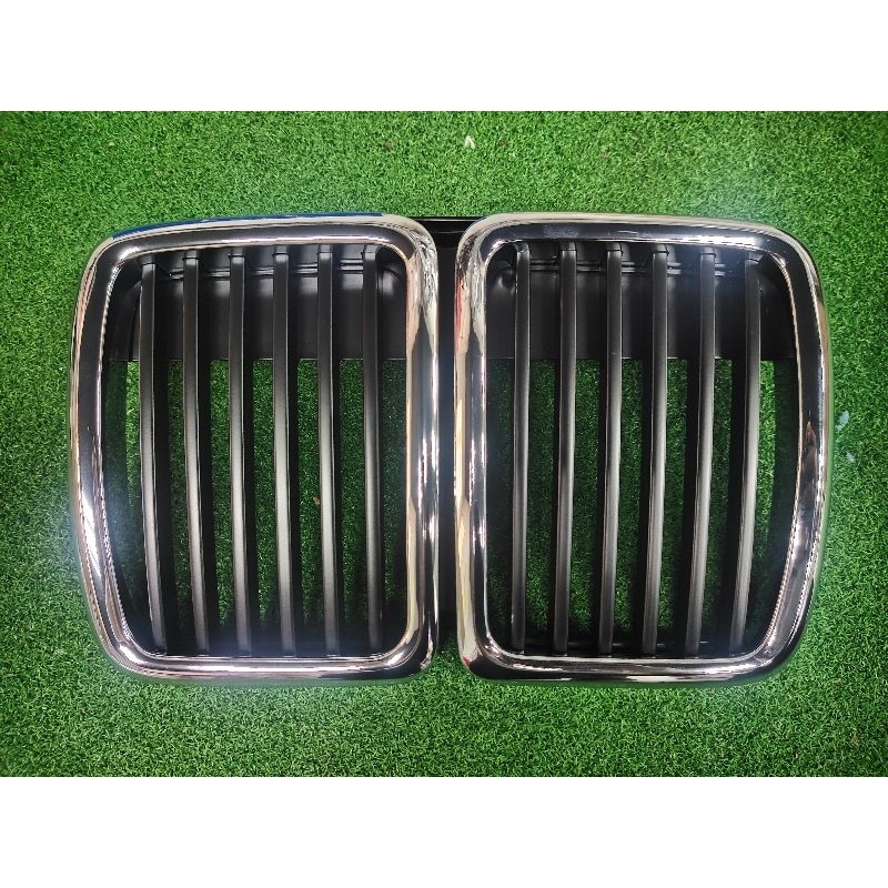 BMW E30 3 ชุด SEDAN COUPE FRONT CENTER BUMPER KIDNEY GRILL CHROME