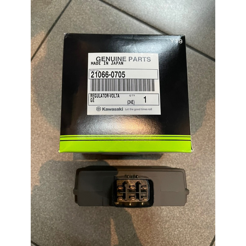 RECTIFIER ER609 Z1000 VN900 Z750 REGULATOR VOLTAGE 21066-0705
